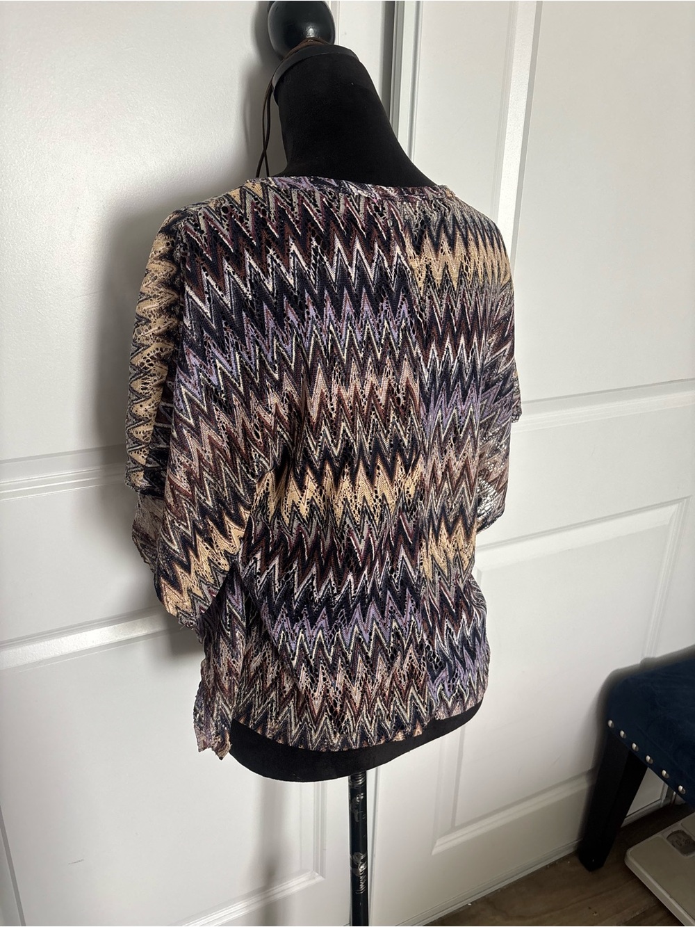 julie's closet Multicolor Chevron Top in Purple and Tan - Picture 6 of 9